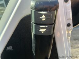 VW Crafter 2.0 TDI 140pk Personenvervoer Taxi Rols...
