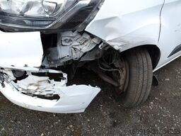 Ford Transit Custom  Ongeval schade