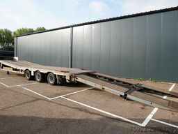 Nooteboom 3 axle semi low loader with ramps