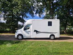 Renault Master Demo Anemone paardenwagen voor 2 paarden...