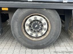 Schmitz Cargobull Curtainsider Coil Getränke