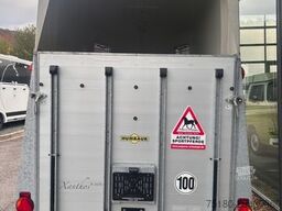 HUMBAUR Xanthos Aero Pferdeanhänger 2,4t ALU 1. Hand SK