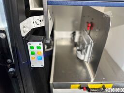 MERCEDES-BENZ Vito Tourer 119 CDI Pro 4MATIC*NEF*NOTARZT*4X4