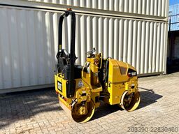 CATERPILLAR CB1.7 / 2019 BJ / 430 Stunden