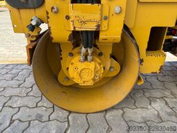CATERPILLAR CB1.7 / 2019 BJ / 430 Stunden