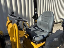CATERPILLAR CB1.7 / 2019 BJ / 430 Stunden