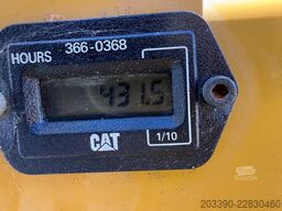 CATERPILLAR CB1.7 / 2019 BJ / 430 Stunden