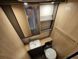 LMC Tourer Lift H 720 Couch Couch