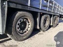 SCHMITZ CARGOBULL Curtainsider Mega XL, lifting/sliding roof