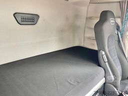 Iveco S-WAY 460 335368 km! RETARDER, CNG, ACC, 2X FUE...