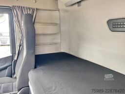 Iveco S-WAY 460 335368 km! RETARDER, CNG, ACC, 2X FUE...