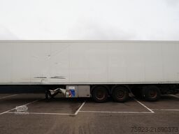 Krone 3 axle frigo trailer damaged side