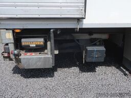 Chereau 3 Achs Tiefkühler mit Carrier Maxima 2.700 mm