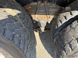 SCANIA CV R 124 CB 8X4 HZ 420