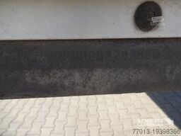 Schmitz Cargobull Curtainsider Varios