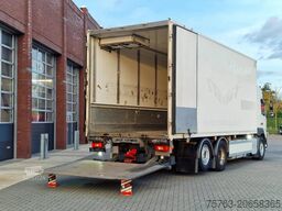 Volvo FM 13.460 Globetrotter 6x2*4 - Frigo Carrier Su...