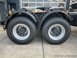 Mercedes-Benz Arocs 4058 AS 6x6 Tractor Head 180T Push Pull E...