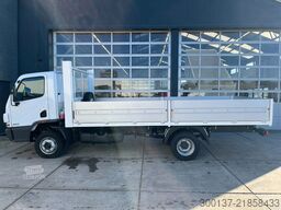 Mercedes-Benz Accelo 915 4x2 Flatbed with Dropsides