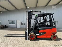 Linde E45/600H + Ladegerät 3605 --EK