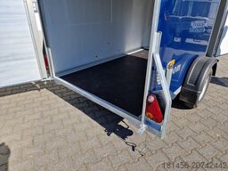 Cheval Liberté Debon Anhänger Polycargo 1300 blau Seitentür Pullman 100km/H direkt online verfügbar