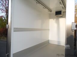  Kühlkoffer Fleischanhänger mit Rohrbahn