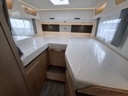 SUNLIGHT Adventure T 67S TV-Paket Combi 6E AWT isoliert