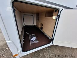 SUNLIGHT Adventure T 67S TV-Paket Combi 6E AWT isoliert