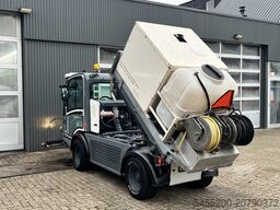 boschung P4T Werktuigdrager Stratenreinigingmachine Hog...