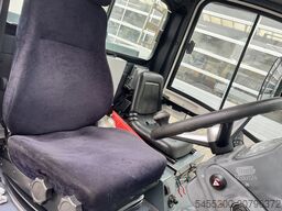 boschung P4T Werktuigdrager Stratenreinigingmachine Hog...