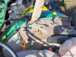 John Deere 5100M PR40