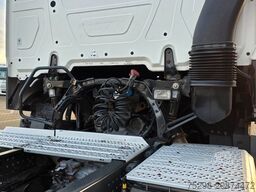 MERCEDES-BENZ Actros 1843