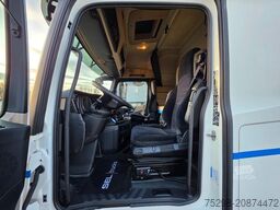 MERCEDES-BENZ Actros 1843