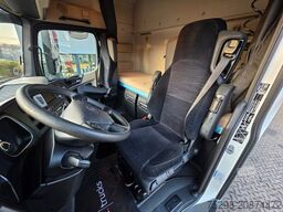 MERCEDES-BENZ Actros 1843