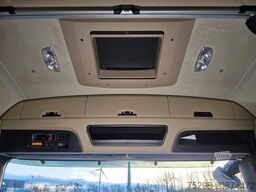 MERCEDES-BENZ Actros 1843