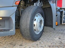 MERCEDES-BENZ Actros 1843