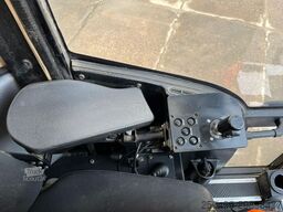 Jonsered J1088ST.96 LOADMASTER / 9580 PTO HOURS