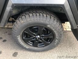 ISUZU D-Max Space Cab LS AT mit Pepec Festaufbau