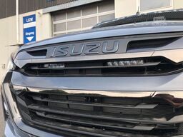 ISUZU D-Max Double Cab V-Cross AT + hohes Fahrwerk +