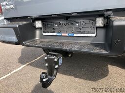 ISUZU D-Max Double Cab V-Cross AT + hohes Fahrwerk +