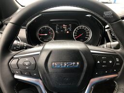 ISUZU D-Max Double Cab V-Cross AT + hohes Fahrwerk +