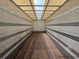 MERCEDES-BENZ Atego 1221 / Ladebordwand