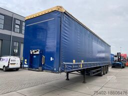 Schmitz Cargobull SCB*S3T / Tautliner / Disc brakes / Code XL