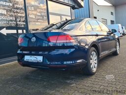 VOLKSWAGEN Passat Limo 1.4 TSi Trendline - Comp Media -PDC