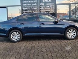 VOLKSWAGEN Passat Limo 1.4 TSi Trendline - Comp Media -PDC