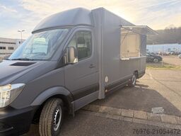 Mercedes-Benz Foodtruck, Imbisswagen, Food Truck mit neuer Küche und Ausstattung