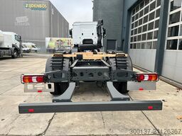 Mercedes-Benz Arocs 4045 6x4 Chassis Cabin