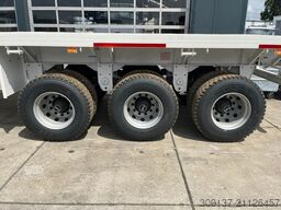 CIMC 3-axle Flatbed Semi-Trailer
