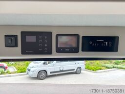 PÖSSL Summit Prime 640 Automat, Solar, Markise