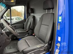 Mercedes-Benz Sprinter 514 Koffer LBW Klima Kamera TÜV04 26
