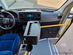 MERCEDES-BENZ Heckniederflur Sprinter 517 / 4 er Bestuhlung